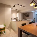 아파트 Familie Hartje Met Optie Parking *