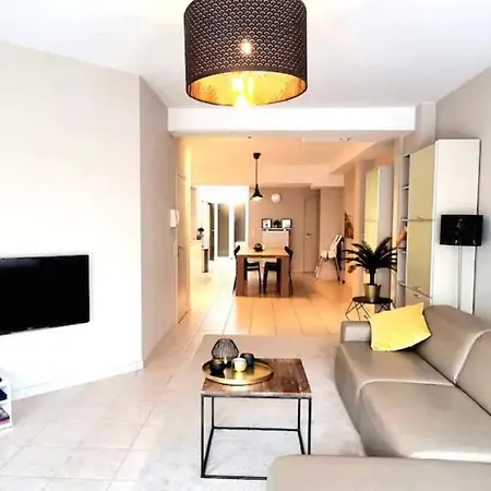 Familie Hartje Met Optie Parking